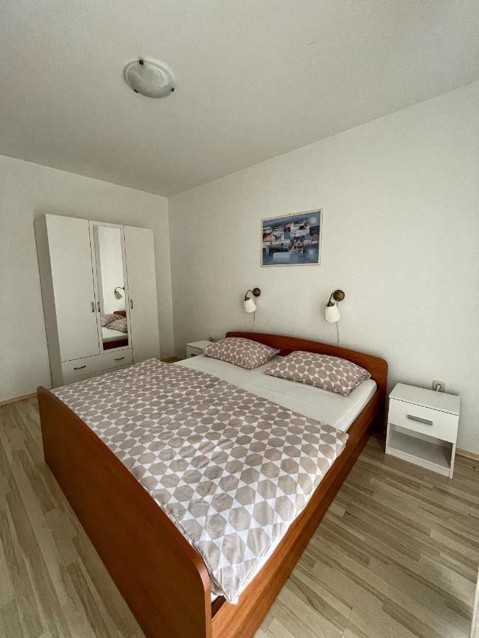 Apartmani Nada Primošten Екстериор снимка