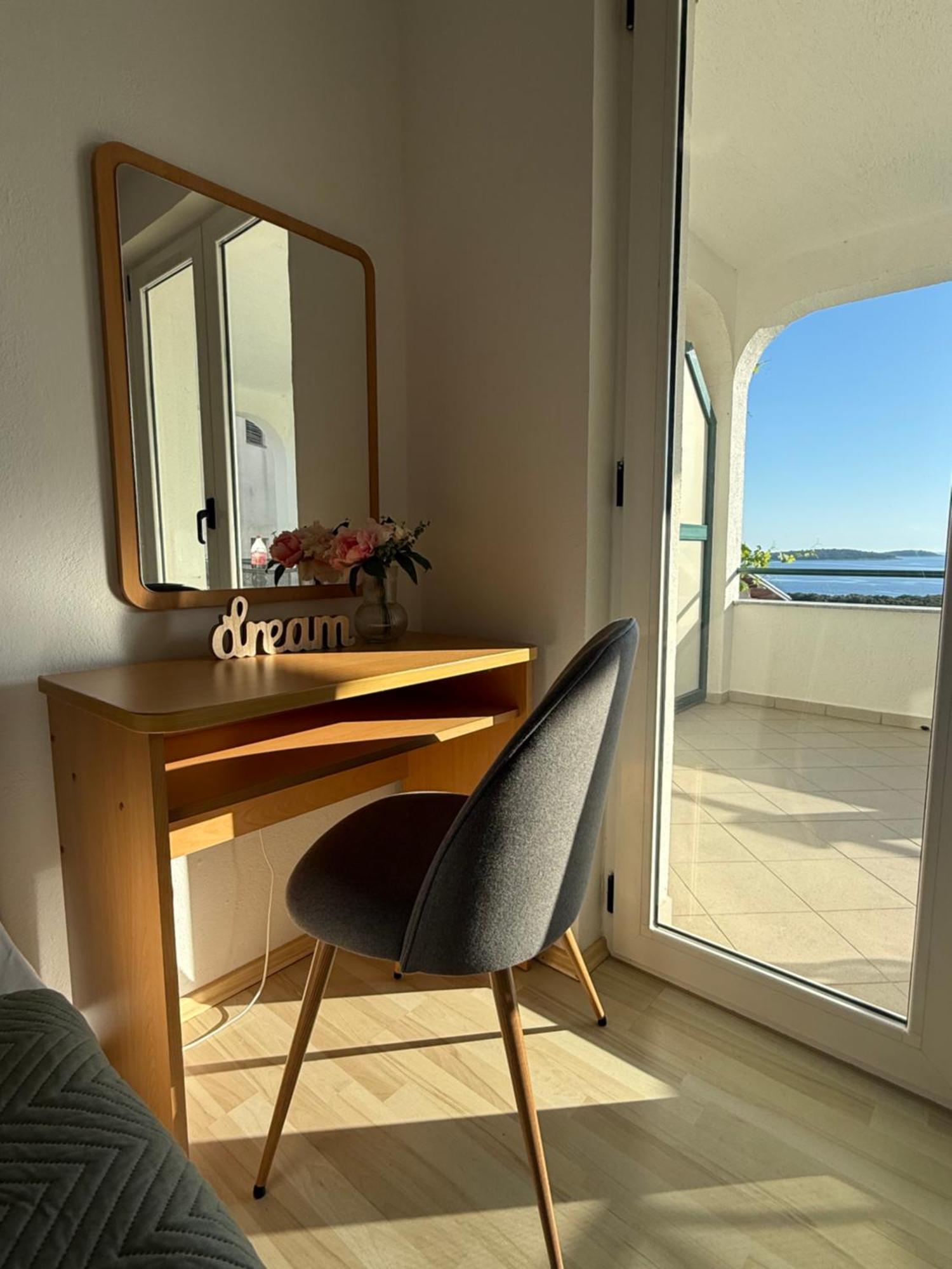 Apartmani Nada Primošten Екстериор снимка