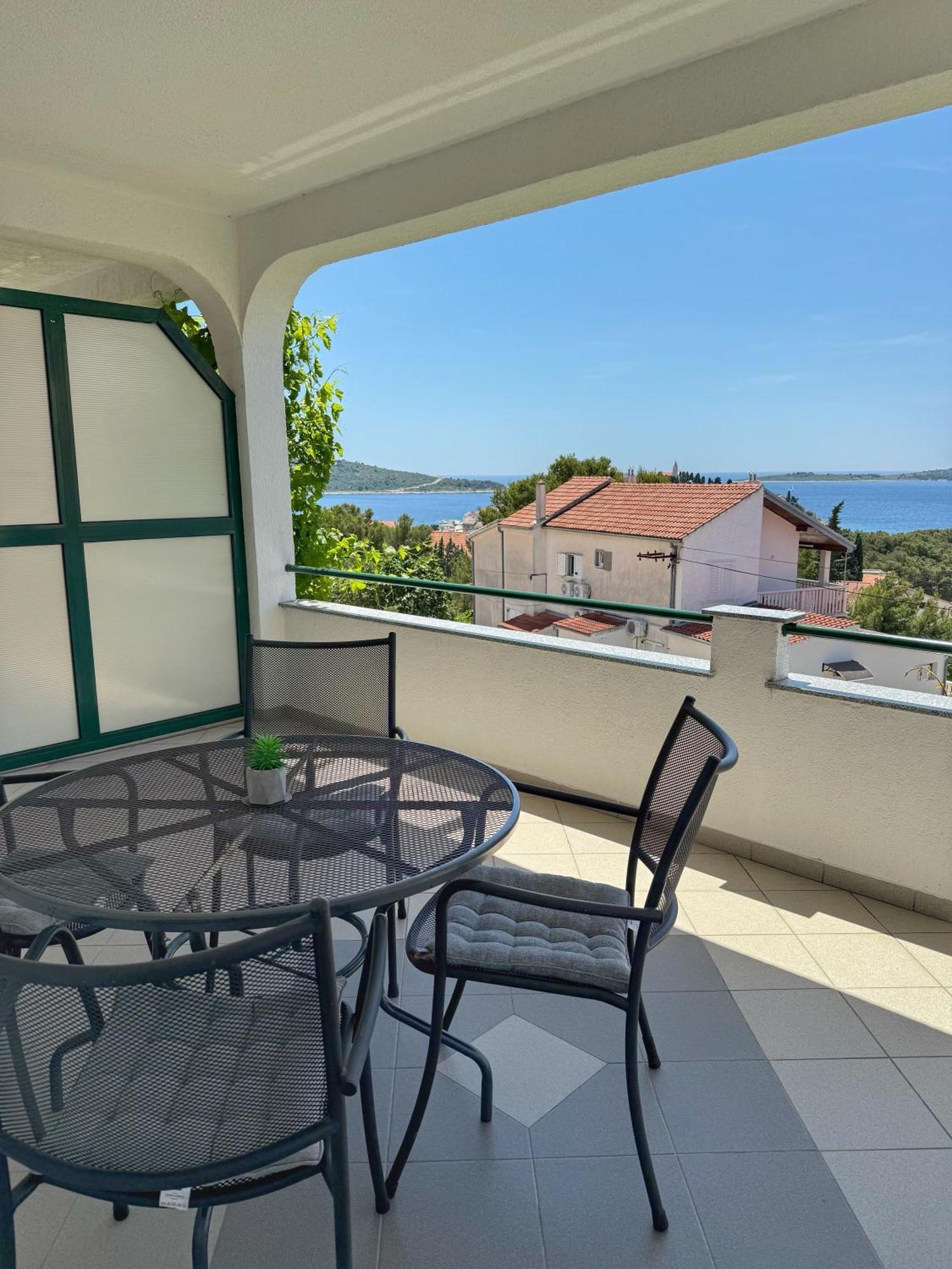 Apartmani Nada Primošten Екстериор снимка